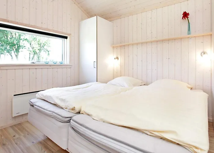 Pretty With Balcony *